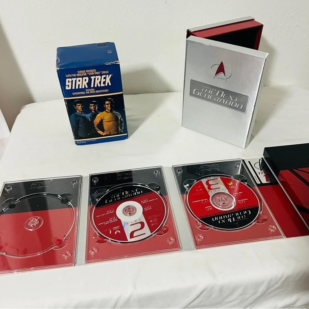 Star Trek Classic Voyages Book Box Set Paperback & Season 1 DVD (Missing DVD 1)